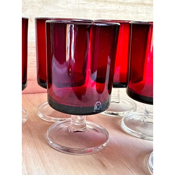 Vintage ruby red stemmed glasses, set of 6, Mid Century Modern barware France - Picture 2 of 3